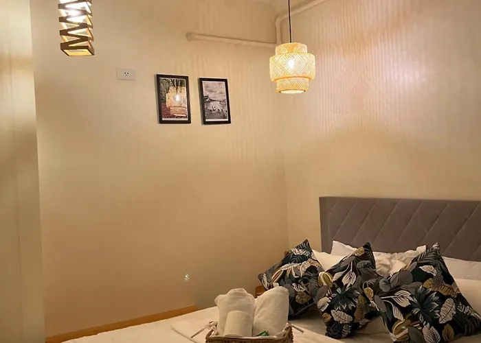 Apartahotel G's Staycation Urban Deca Towers Cubao